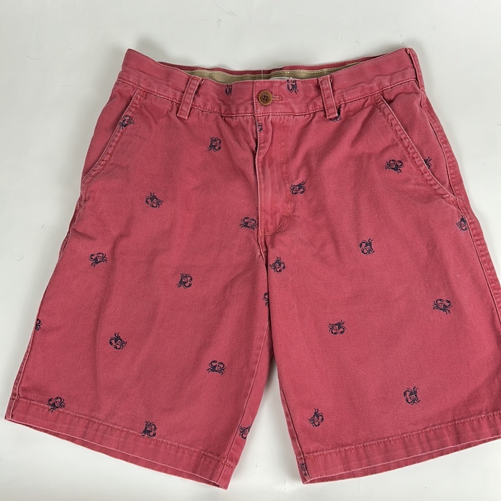 Izod Saltwater Shorts Red  Stretch with Navy Crab Print - size 32